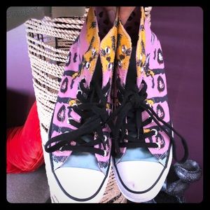 Andy Warhol All Star Converse/Women’s Size 8.5